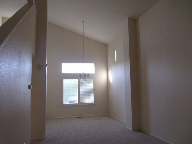 Building Photo - Highlands Ranch 2-Story (22AS)