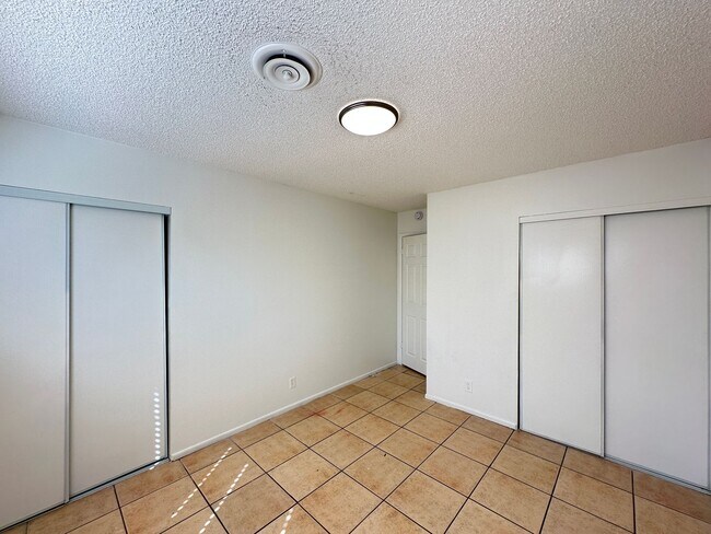 Building Photo - Charleston Lewis Homes