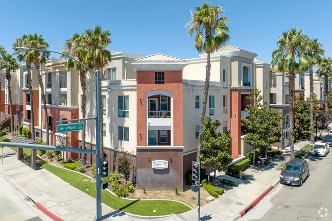 Building Photo - Metro 102 Apartments