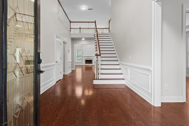 Building Photo - 12762 Waterside Dr