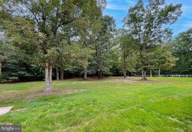 Building Photo - 109 Morris Dr