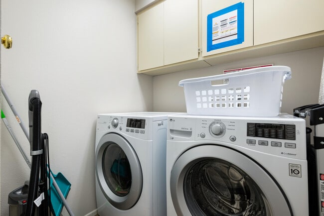 Building Photo - 139 Villa Ct