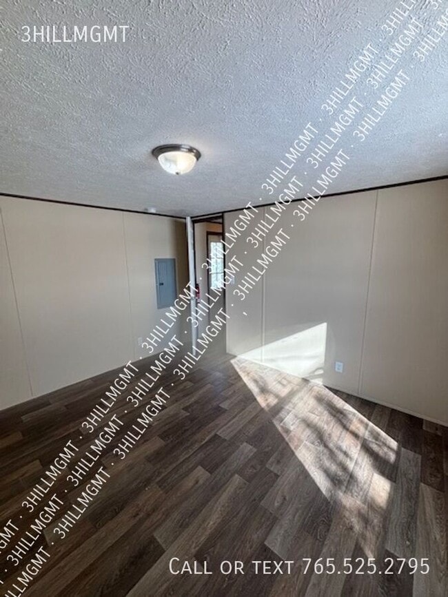 Building Photo - 5600 W Kilgore Ave