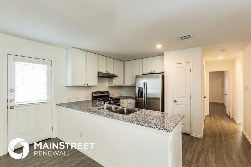 Building Photo - 8835 Barrow Path