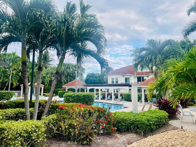 Building Photo - 2044 Alta Meadows Ln