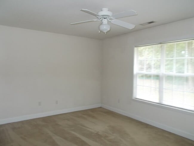 Building Photo - 139 Corinth Dr