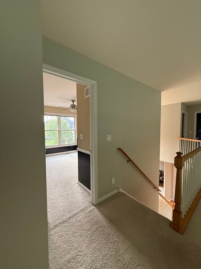 Building Photo - 755 Wedgewood Dr