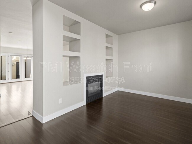 Building Photo - 4721 W Zig Zag Rd