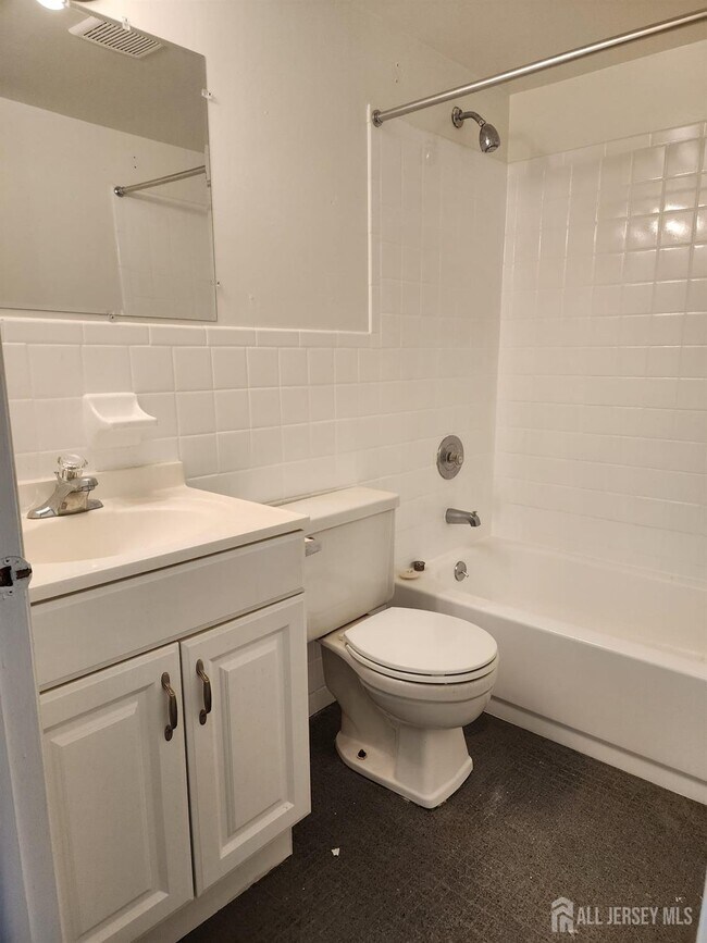 Building Photo - 356 Ridge Rd