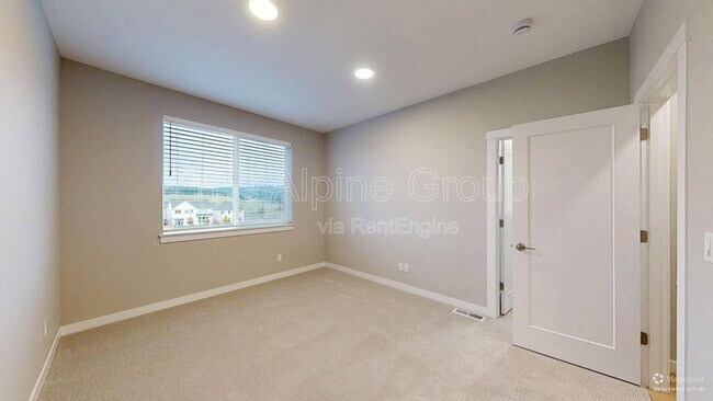 Building Photo - 16505 NW Liberty St