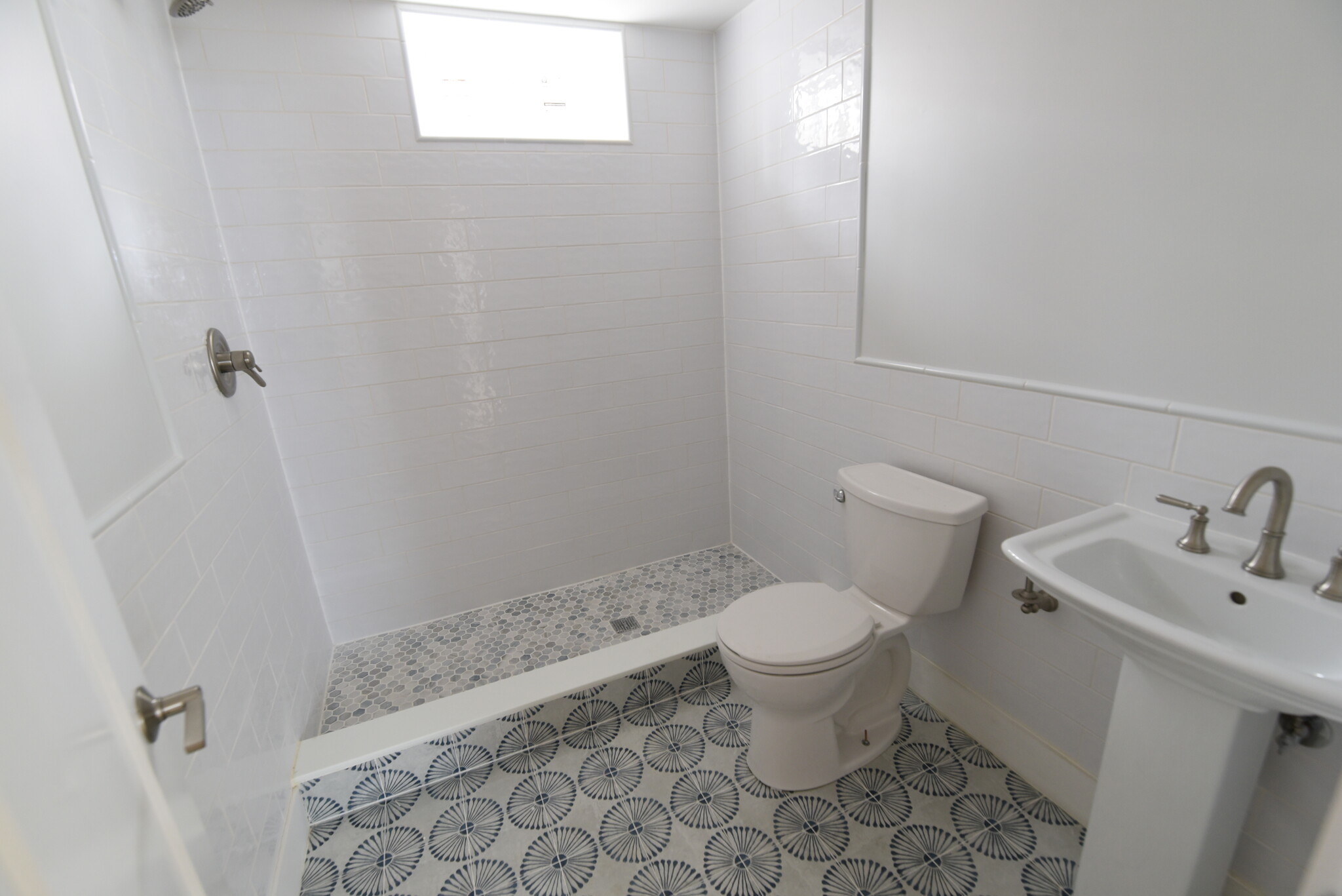 Basement bathroom - 90 Bartlett St