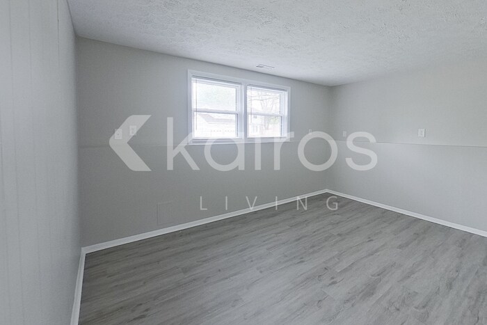 Building Photo - 10301 Starhaven Cir