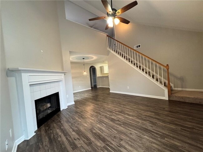 Building Photo - 204 Park Pl