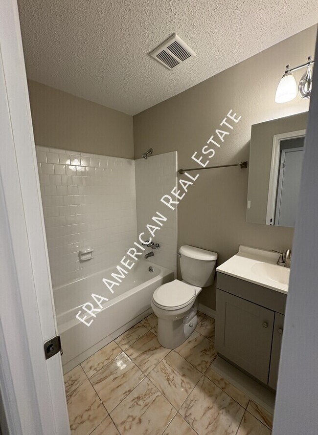 Building Photo - 3354 La Leyenda Ct