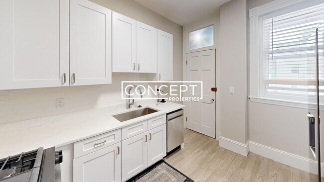 Building Photo - 6A Radcliffe Rd. Unit 1B