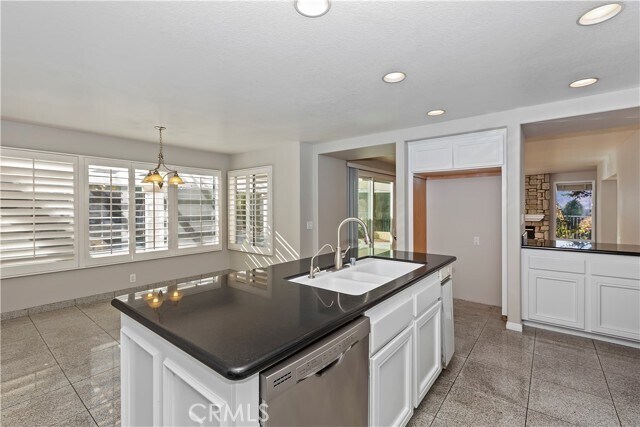 Building Photo - 2533 Palomino Dr