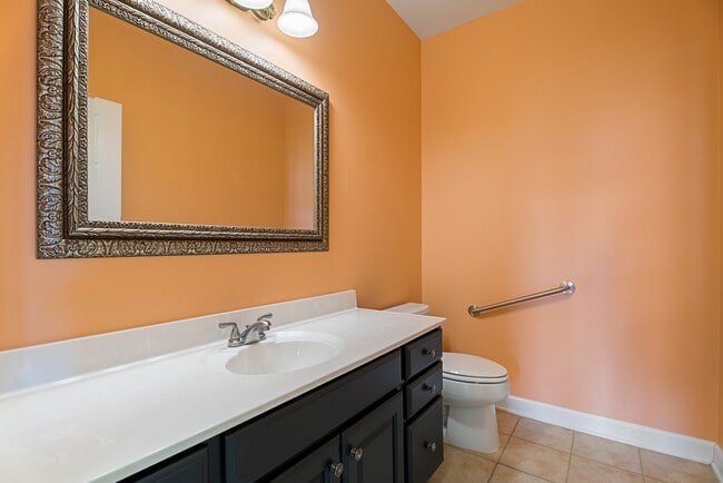 Building Photo - 35 E All Saints St