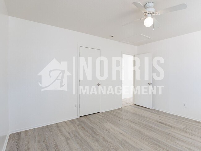 Building Photo - 10077 S Tampico Ln