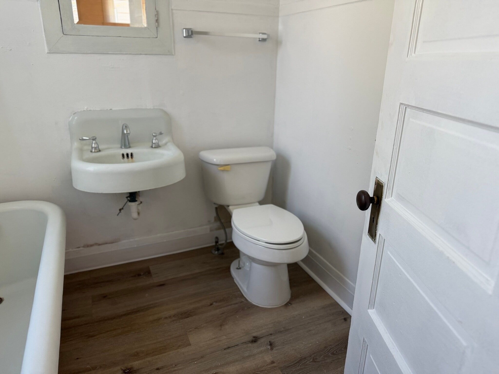 Building Photo - 131 Broadwater Ave