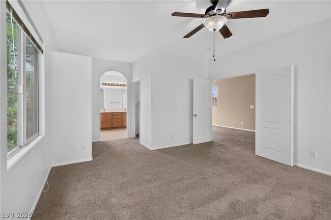 Building Photo - 10519 Allegrini Dr