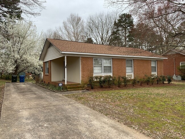 Primary Photo - Matthews Ranch Home