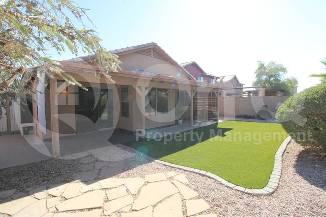 Building Photo - 15844 W Papago St
