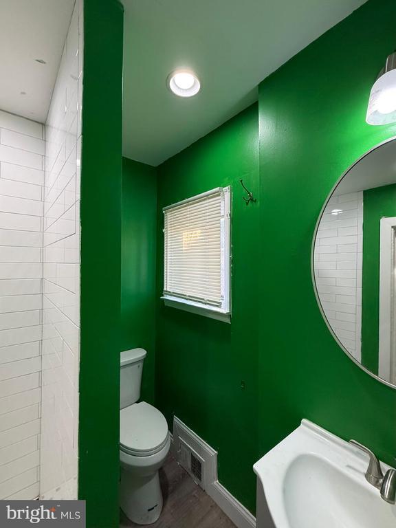 Building Photo - 6842 Fait Ave