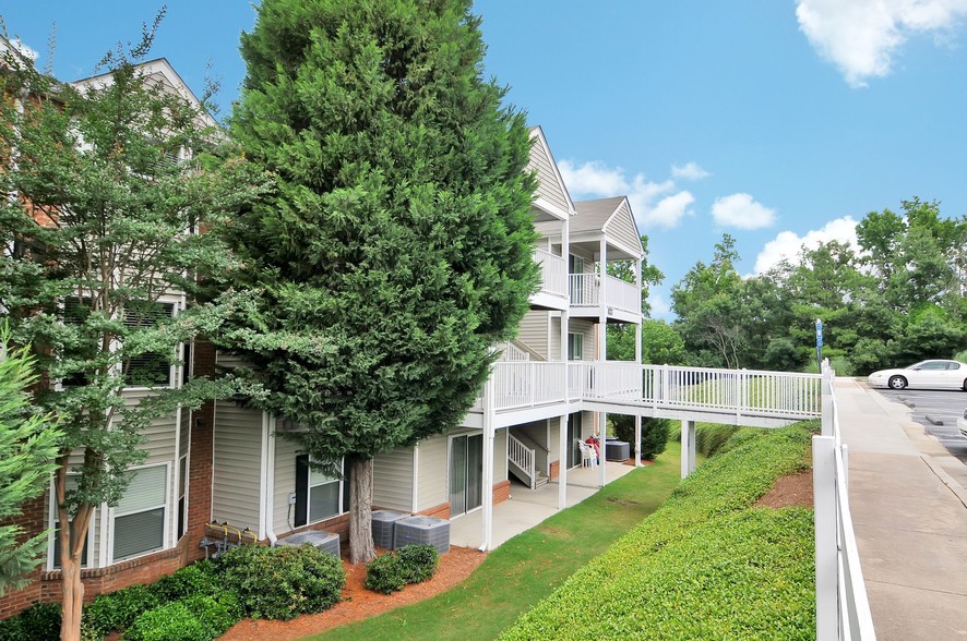 Building Photo - Ashley Woods Apartment Homes