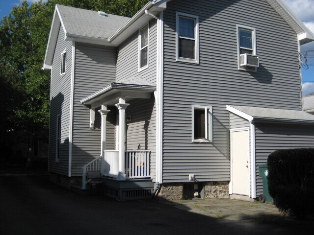 Building Photo - 71 Harvard St