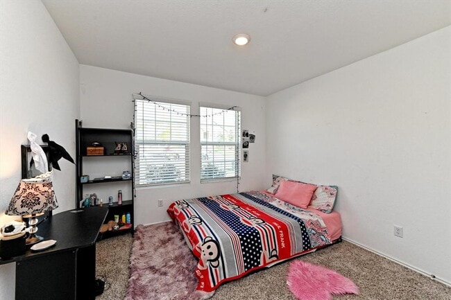 Building Photo - 6508 Strelitzia Cove