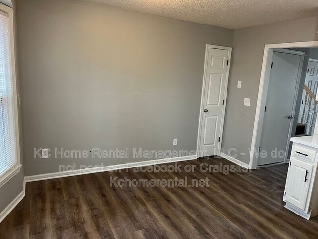 Building Photo - 1416 SE 7th Pl