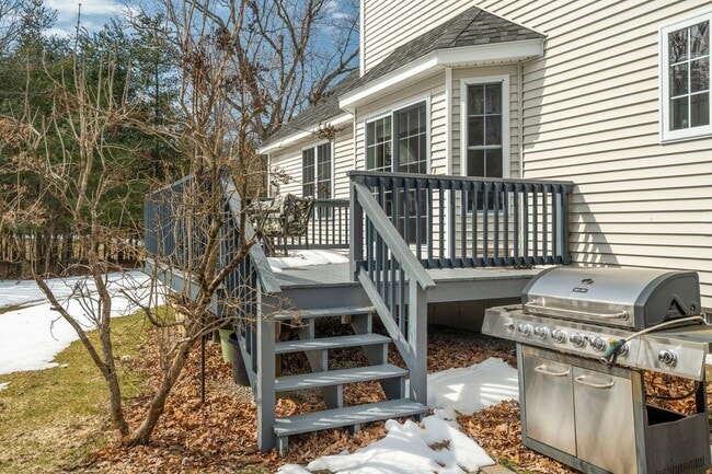Building Photo - 20 Ordway Ln