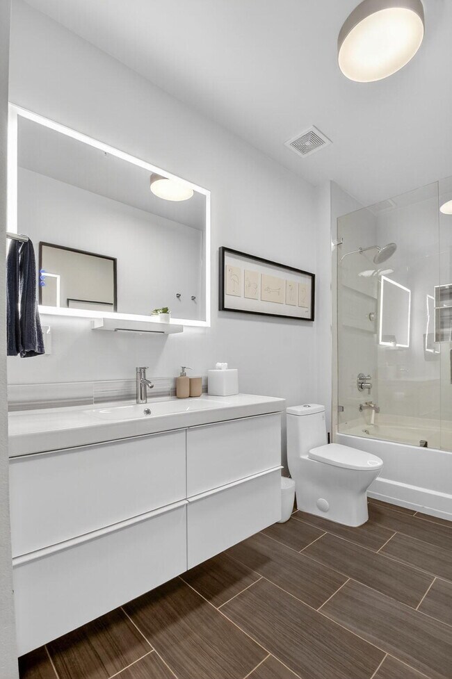 Building Photo - 600 S Dixie Hwy