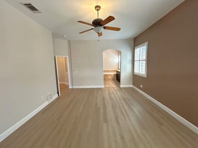 Building Photo - Via Mazatlan  Corona, 92882  (3 bed, 3 bath)