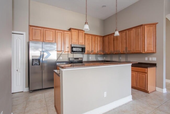 Building Photo - 932 Gallier Pl