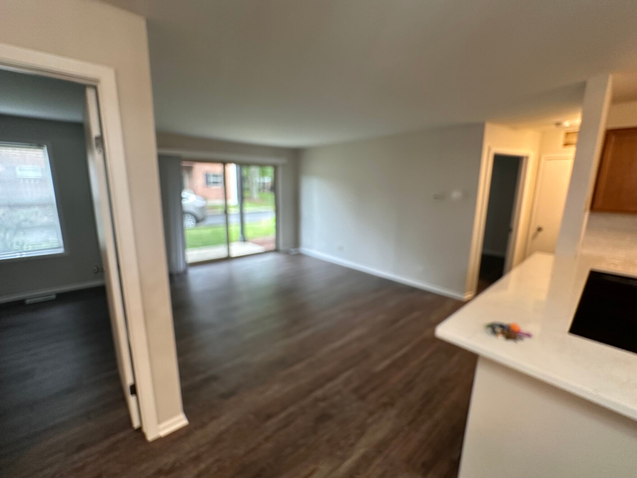 Building Photo - 1513 Raymond Dr