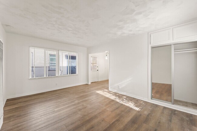 Building Photo - Washington Place