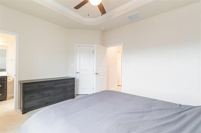 Building Photo - Glissadeln