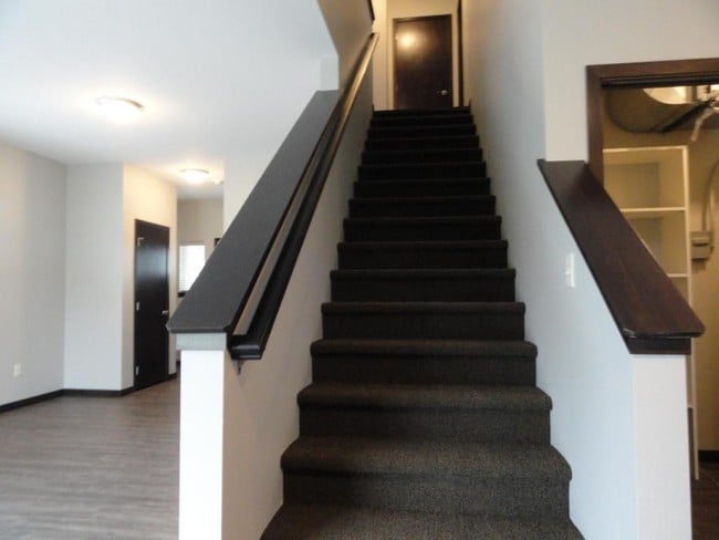 Building Photo - 1515 Ohana Ave