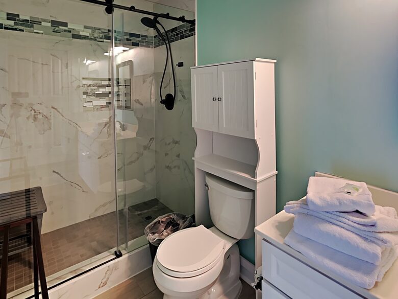 Building Photo - 10625 Front Beach Rd