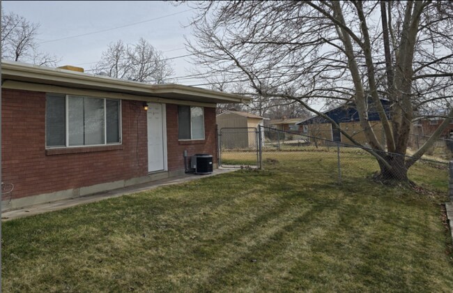 Building Photo - 2583 W 4800 S