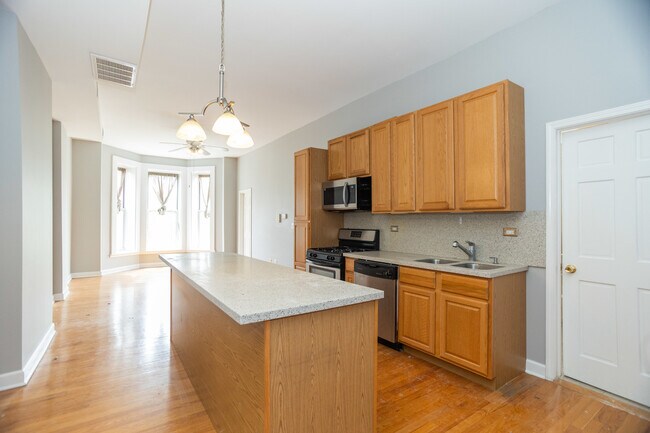Building Photo - 1746 W Ohio St