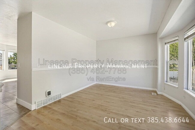 Building Photo - 13863 Kessler Peak Dr