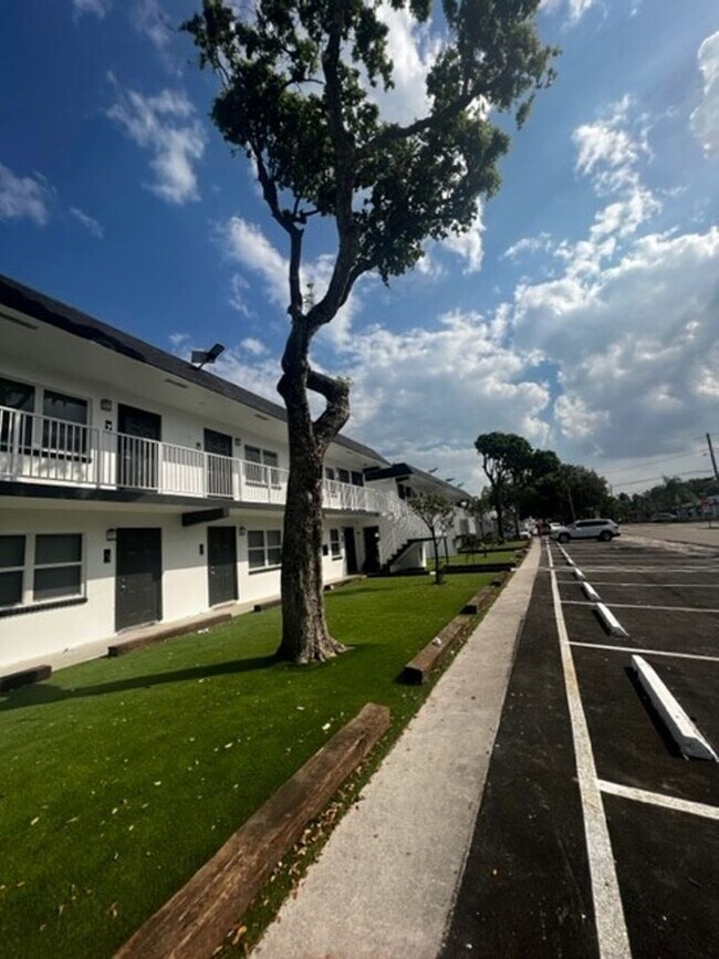 Interior Photo - 3660 Apartments LLC