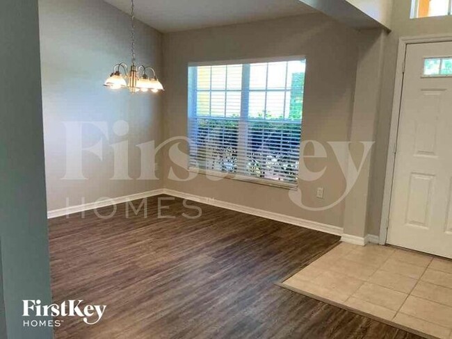 Building Photo - 3031 Hallow Dr