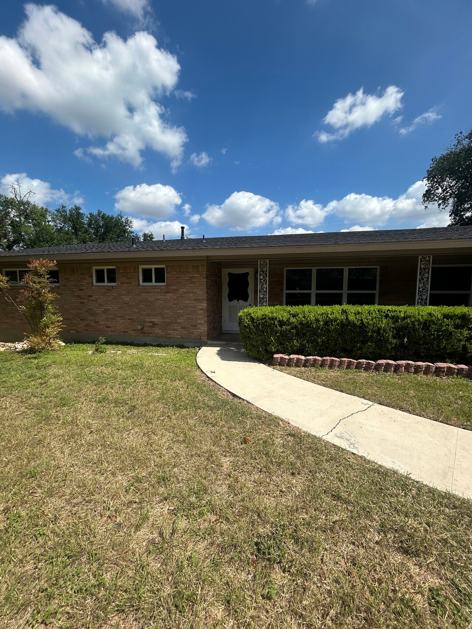 Building Photo - 110 Northaven Dr