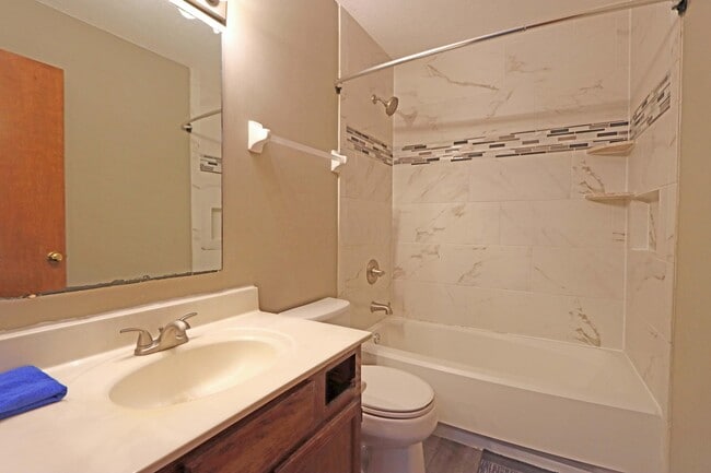 Building Photo - 4862 Roger Allen Ct