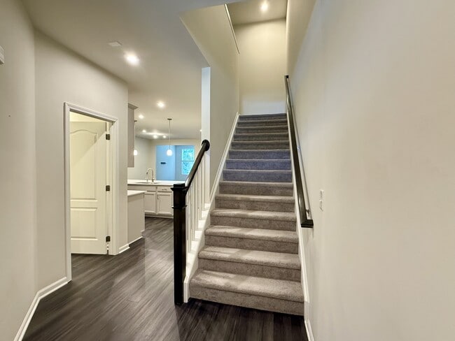 Building Photo - 2809 Willow Ct