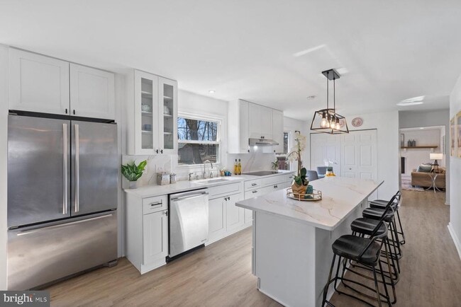 Building Photo - 17105 Amity Dr