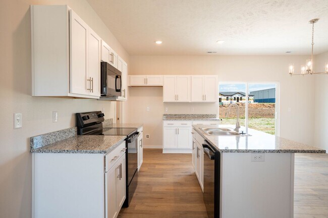 Building Photo - BRAND NEW 3 BEDROOM HOME - Mount Vernon, MO